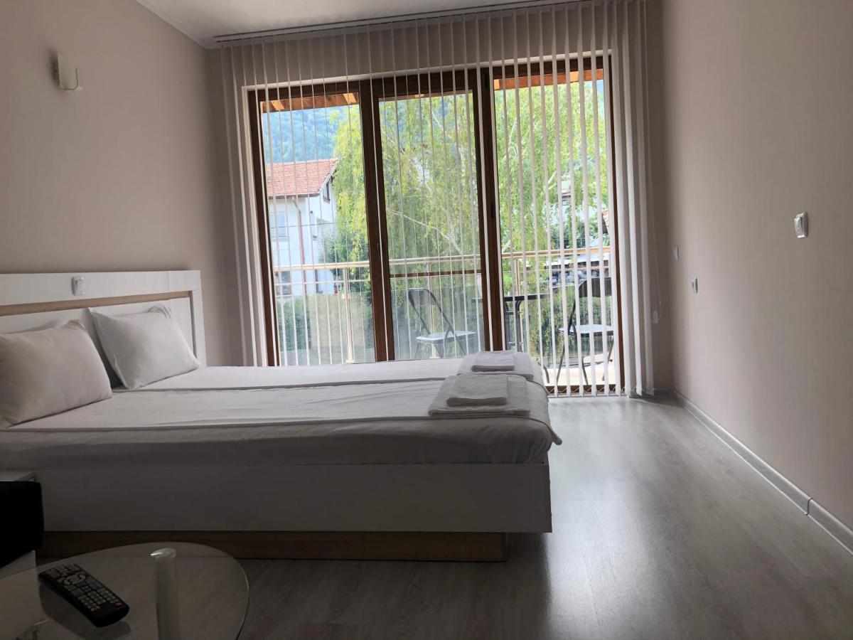 Guest House Rest 萨帕雷瓦巴尼亚 外观 照片